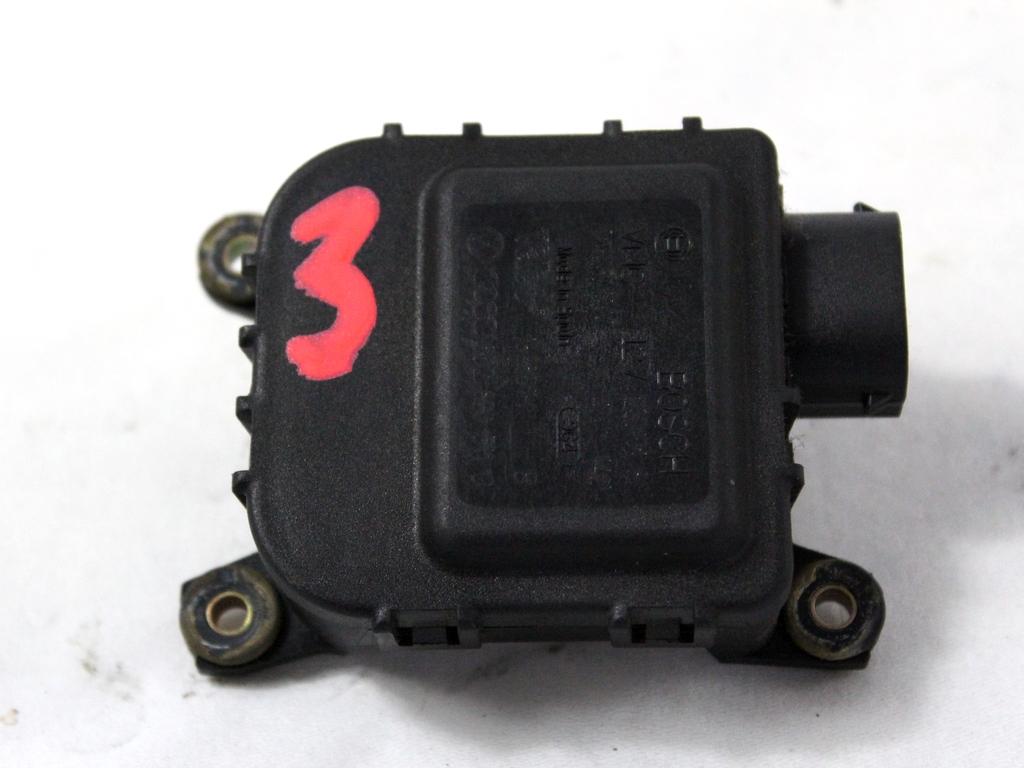 MOTORCEK OGREVANJA OEM N. 8D2820511C ORIGINAL REZERVNI DEL AUDI A3 MK1R 8L 8L1 3P/5P (2000 - 2003) DIESEL LETNIK 2001