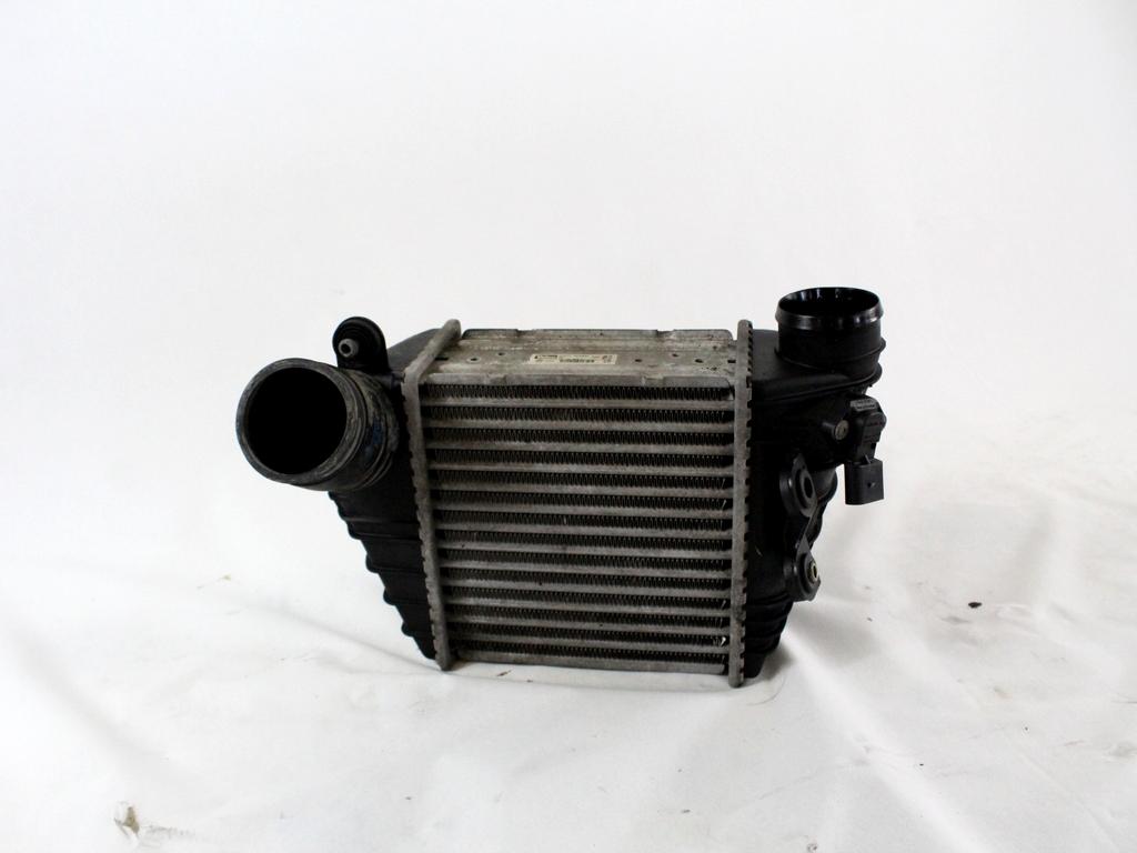 HLADILNIK INTERCOOLER OEM N. 1J0145803F ORIGINAL REZERVNI DEL AUDI A3 MK1R 8L 8L1 3P/5P (2000 - 2003) DIESEL LETNIK 2001