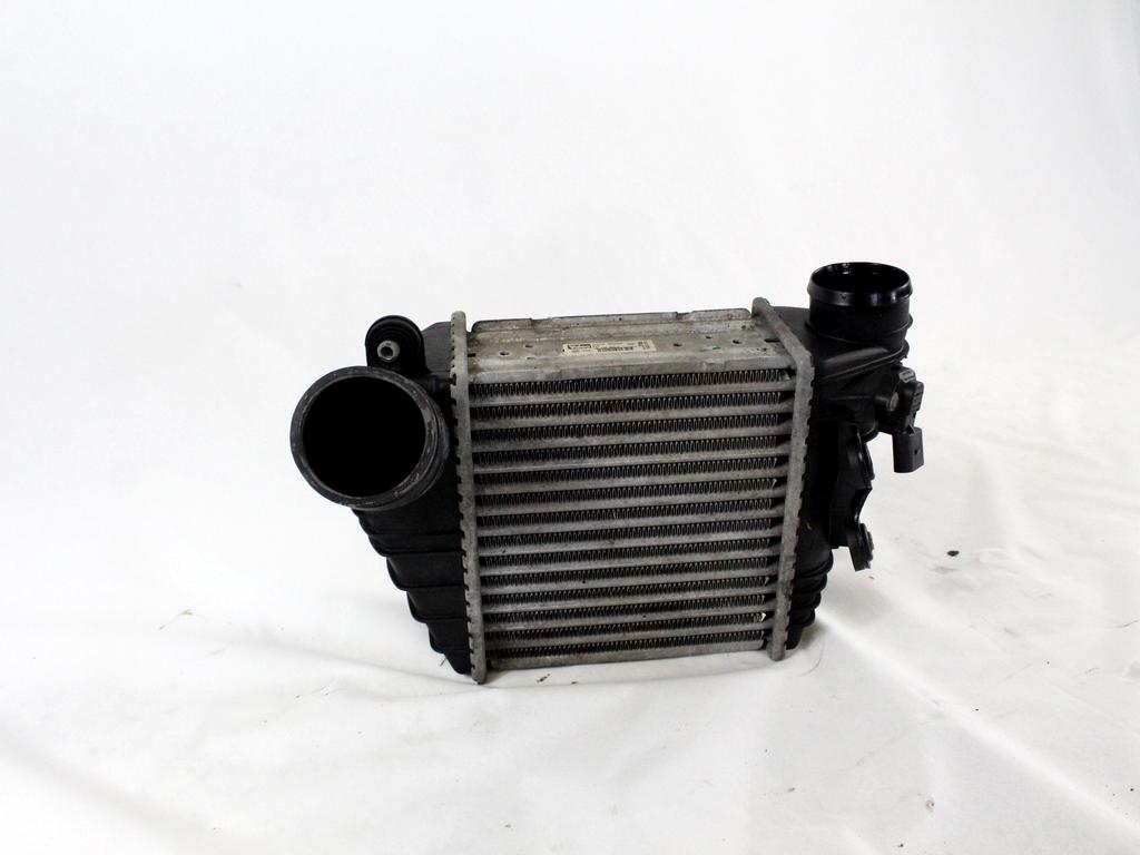 HLADILNIK INTERCOOLER OEM N. 1J0145803F ORIGINAL REZERVNI DEL AUDI A3 MK1R 8L 8L1 3P/5P (2000 - 2003) DIESEL LETNIK 2001