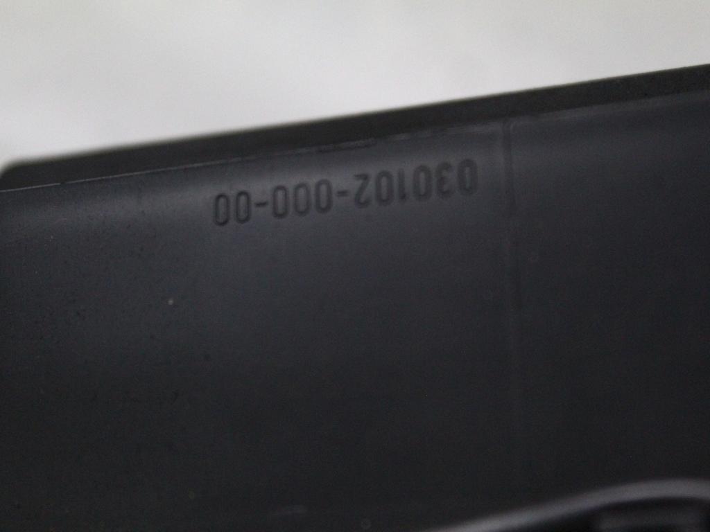 CENTRALNE PREZRACEVALNE SOBE  OEM N. 8L1820951B98 ORIGINAL REZERVNI DEL AUDI A3 MK1R 8L 8L1 3P/5P (2000 - 2003) DIESEL LETNIK 2001