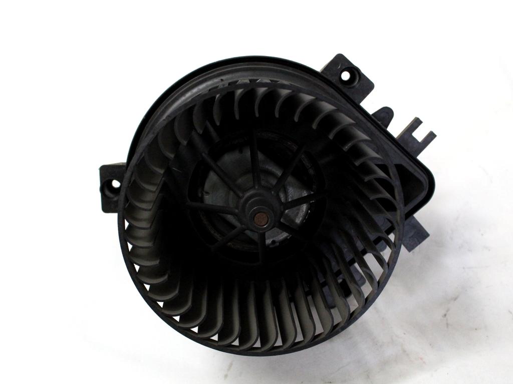 VENTILATOR  KABINE  OEM N. 67326935371 ORIGINAL REZERVNI DEL MINI ONE / COOPER / COOPER S R50 R52 R53 (2001-2006) BENZINA LETNIK 2001