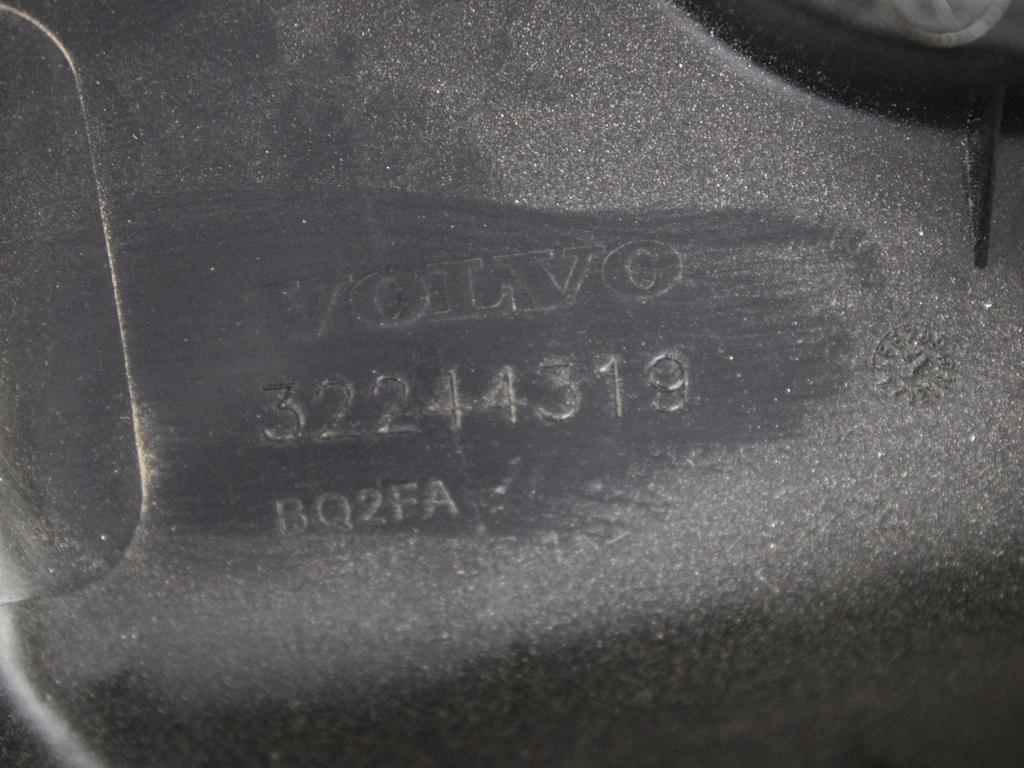 MONTA?NI DELI /  ARMATURNE PLOSCE SPODNJI OEM N. 32244319 ORIGINAL REZERVNI DEL VOLVO XC40 536 R (DAL 2022)BENZINA LETNIK 2022