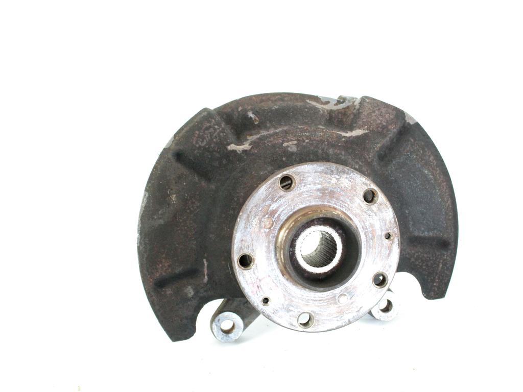 VRTLJIVI LEZAJ DESNO / PESTO KOLESA Z LEZAJEM SPREDAJ OEM N. 71742729 ORIGINAL REZERVNI DEL FIAT SEDICI FY (2006 - 4/2009) DIESEL LETNIK 2009