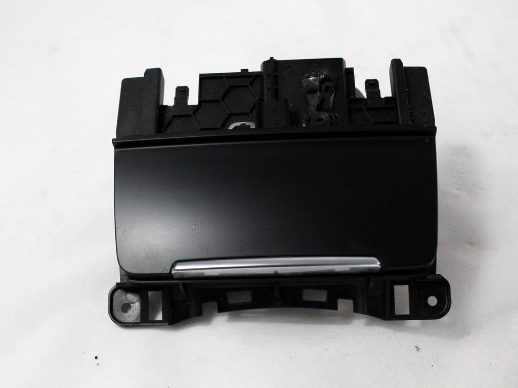 PEPELNIK / DRZALA ZA PIJACO OEM N. 8K0857951 ORIGINAL REZERVNI DEL AUDI A5 8T COUPE/5P (2007 - 2011) DIESEL LETNIK 2011