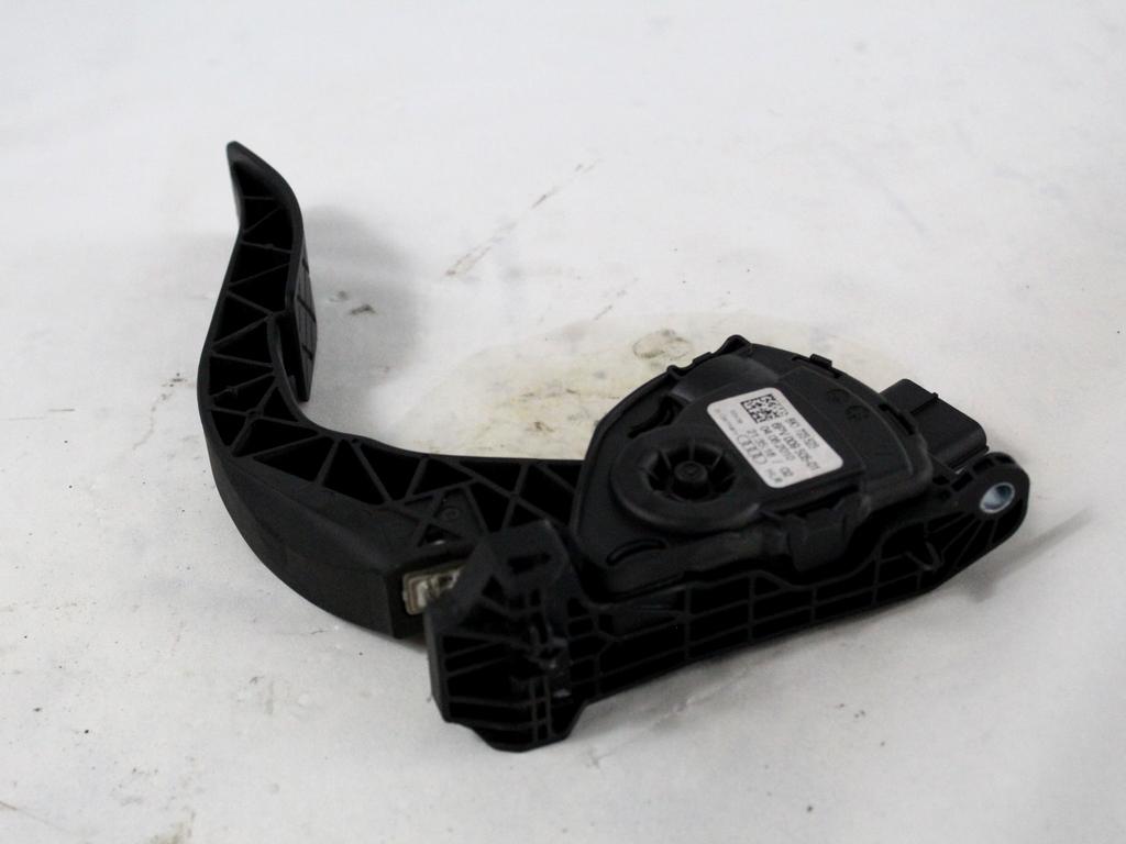 PEDALI OEM N. 8K1723523 ORIGINAL REZERVNI DEL AUDI A5 8T COUPE/5P (2007 - 2011) DIESEL LETNIK 2011