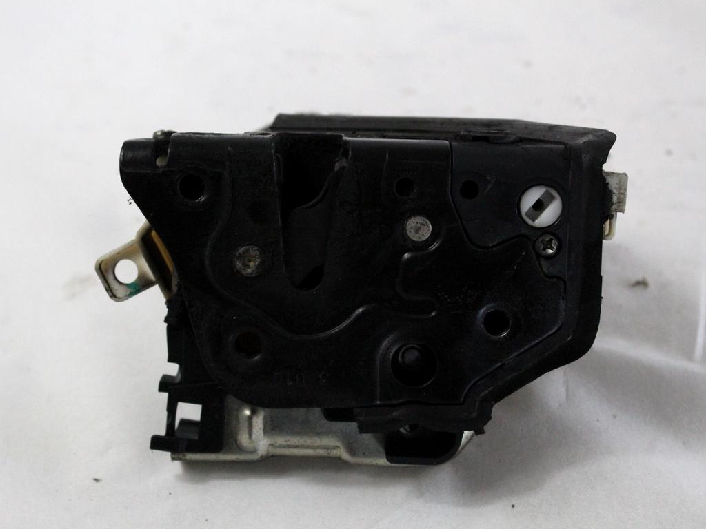 CENTRALNO ZAKLEPANJE ZADNJIH DESNIH VRAT OEM N. 8K0839015C ORIGINAL REZERVNI DEL AUDI A5 8T COUPE/5P (2007 - 2011) DIESEL LETNIK 2011