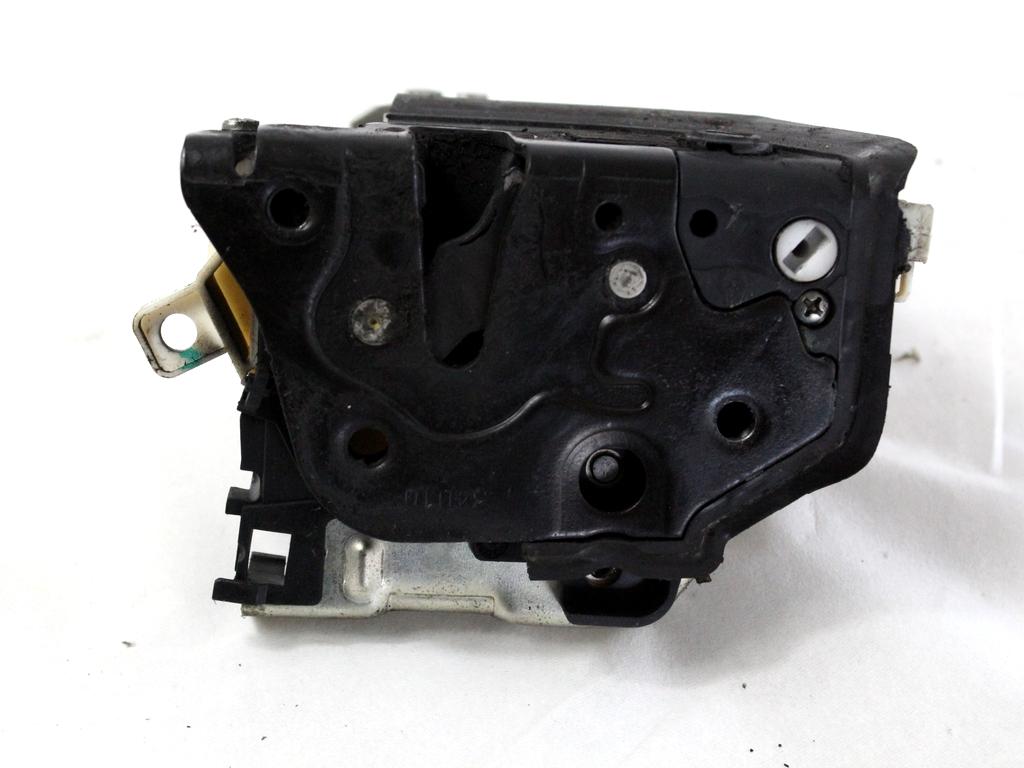 CENTRALNO ZAKLEPANJE ZADNJIH DESNIH VRAT OEM N. 8K0839015C ORIGINAL REZERVNI DEL AUDI A5 8T COUPE/5P (2007 - 2011) DIESEL LETNIK 2011