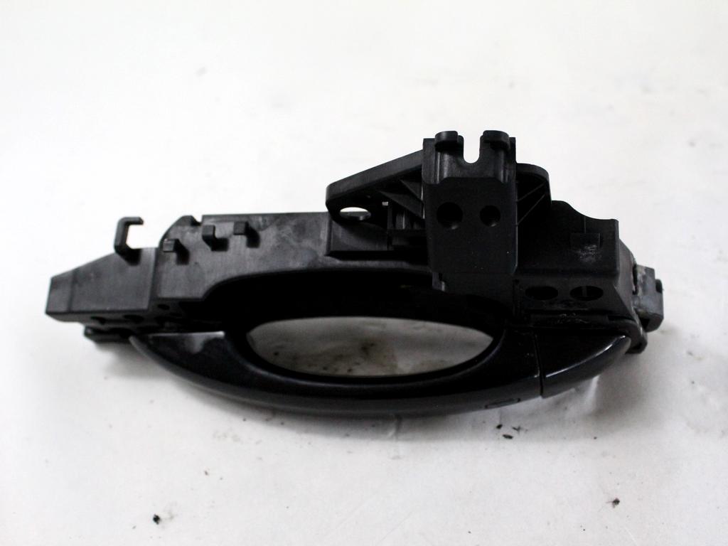 ZUNANJA KLJUKA ZADNJA DESNA VRATA OEM N. 8T0837205AGRU ORIGINAL REZERVNI DEL AUDI A5 8T COUPE/5P (2007 - 2011) DIESEL LETNIK 2011