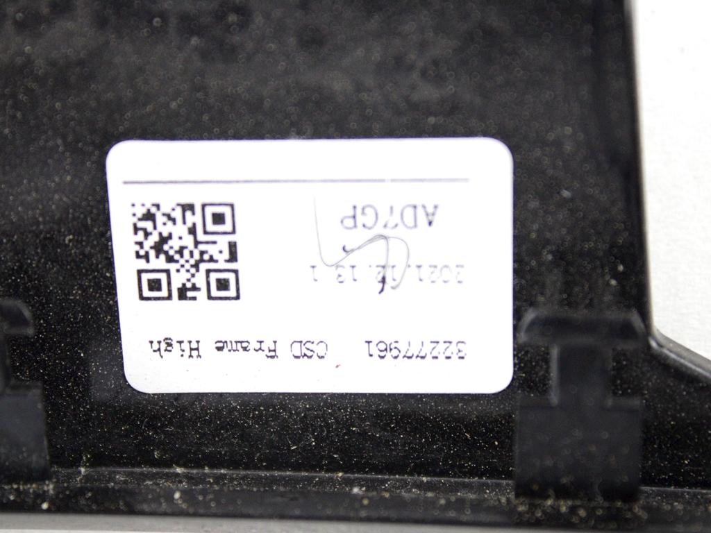 ARMATURNA PLO?CA OEM N. 32277961 ORIGINAL REZERVNI DEL VOLVO XC40 536 R (DAL 2022)BENZINA LETNIK 2022