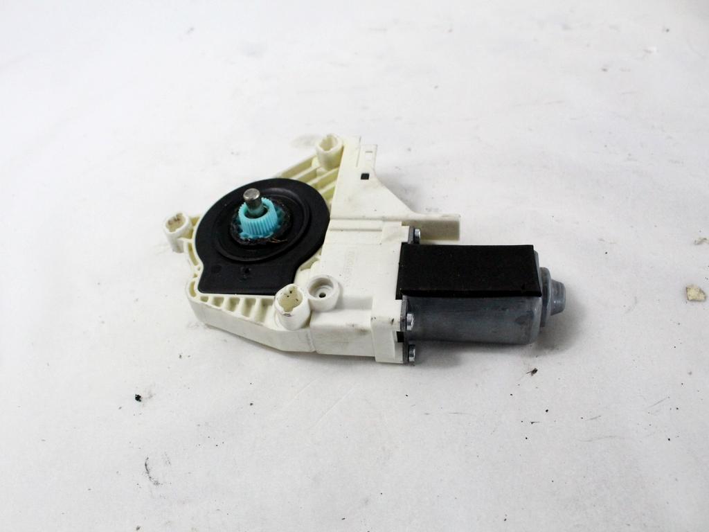 DVIZNI MEHANIZEM SPREDNIH STEKEL  OEM N. 31574 MOTORINO ALZACRISTALLO PORTA ANTERIORE ORIGINAL REZERVNI DEL AUDI A5 8T COUPE/5P (2007 - 2011) DIESEL LETNIK 2011