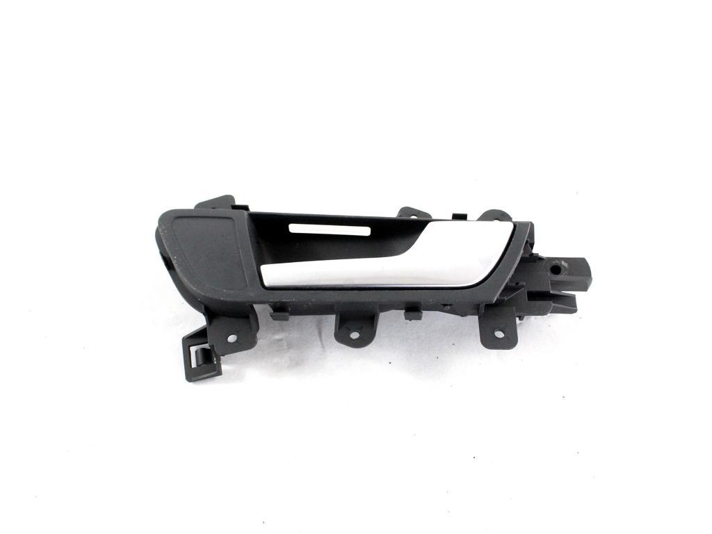 NOTRANJA KLJUKA  OEM N. 8K0839020E ORIGINAL REZERVNI DEL AUDI A5 8T COUPE/5P (2007 - 2011) DIESEL LETNIK 2011