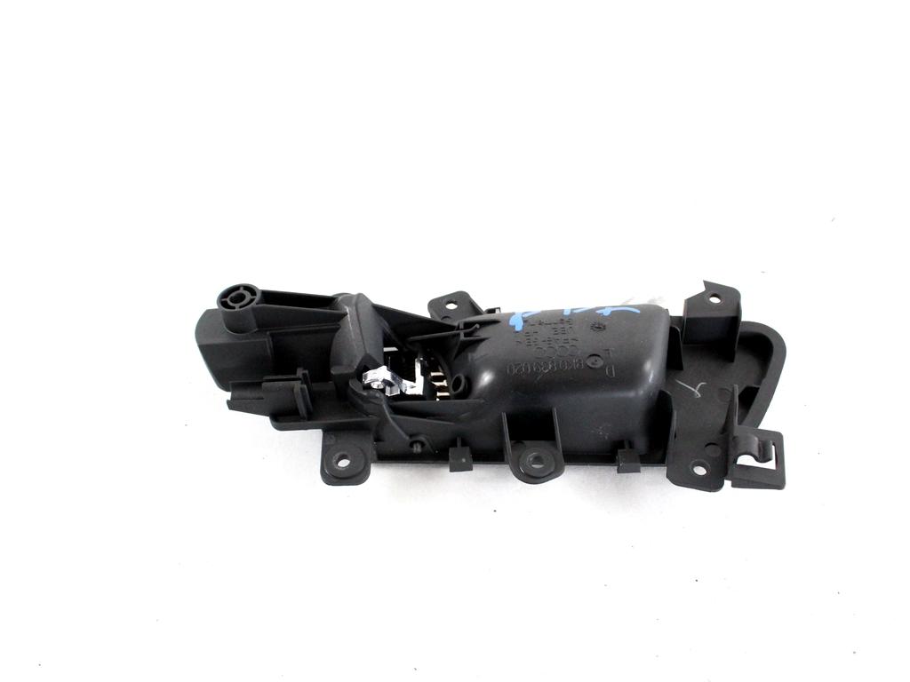 NOTRANJA KLJUKA  OEM N. 8K0839020E ORIGINAL REZERVNI DEL AUDI A5 8T COUPE/5P (2007 - 2011) DIESEL LETNIK 2011