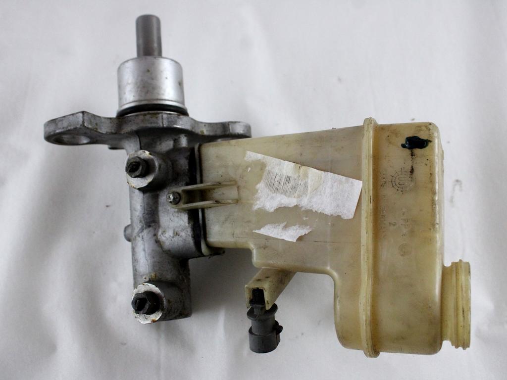 ZAVORNI CILINDER OEM N. 77363612 ORIGINAL REZERVNI DEL FIAT CROMA 194 MK2 (2005 - 10/2007)  DIESEL LETNIK 2006