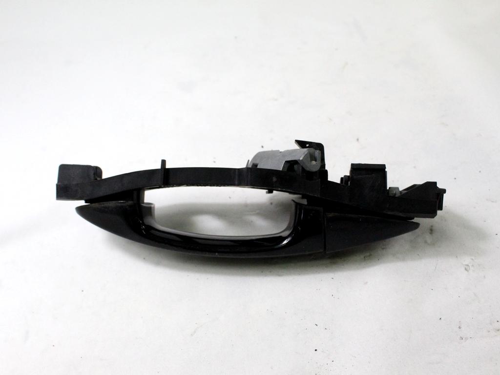 ZUNANJA KLJUKA SPREDNJA DESNA VRATA OEM N. 1596773 ORIGINAL REZERVNI DEL FORD FIESTA CB1 CNN MK6 (09/2008 - 11/2012) DIESEL LETNIK 2009