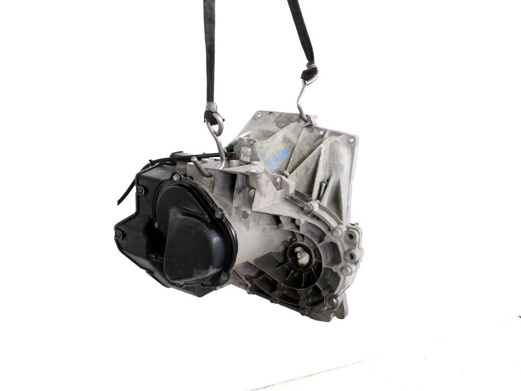 ROCNI MENJALNIK OEM N. 1537522 ORIGINAL REZERVNI DEL FORD FIESTA CB1 CNN MK6 (09/2008 - 11/2012) DIESEL LETNIK 2009