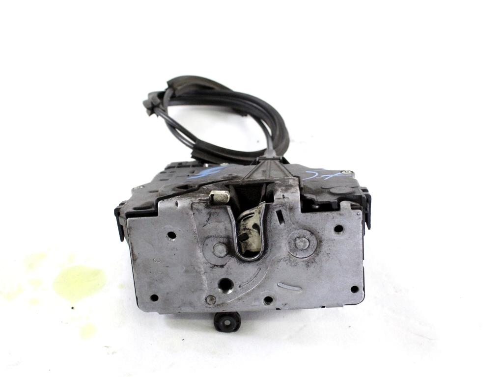 CENTRALNO ZAKLEPANJE PREDNIH LEVIH VRAT OEM N. 13258271 ORIGINAL REZERVNI DEL OPEL CORSA D S07 (2006 - 2011) DIESEL LETNIK 2010