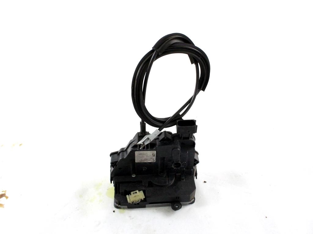 CENTRALNO ZAKLEPANJE PREDNIH LEVIH VRAT OEM N. 13258271 ORIGINAL REZERVNI DEL OPEL CORSA D S07 (2006 - 2011) DIESEL LETNIK 2010