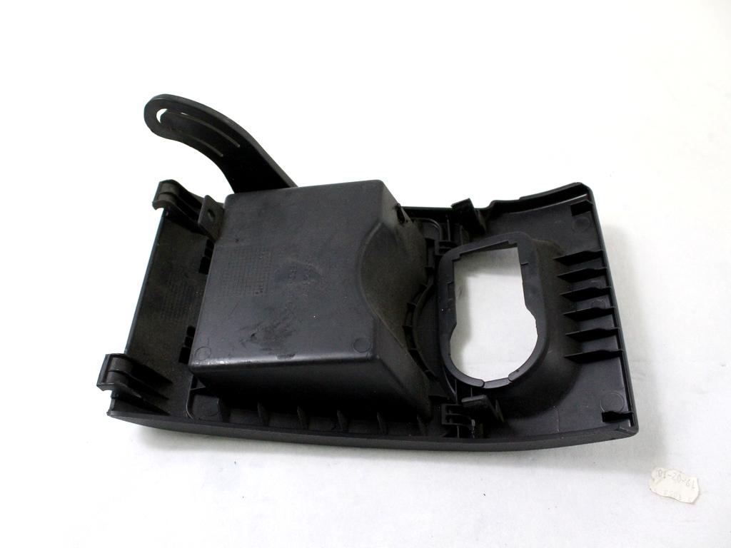 MONTA?NI DELI /  ARMATURNE PLOSCE SPODNJI OEM N. 13311820 ORIGINAL REZERVNI DEL OPEL CORSA D S07 (2006 - 2011) DIESEL LETNIK 2010