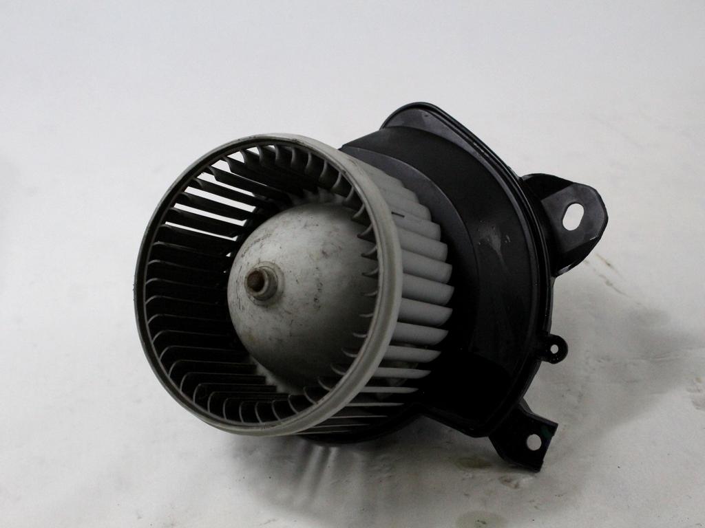 VENTILATOR  KABINE  OEM N. 13335075 ORIGINAL REZERVNI DEL OPEL CORSA D S07 (2006 - 2011) DIESEL LETNIK 2010