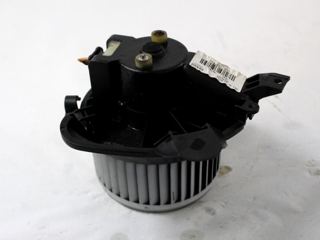 VENTILATOR  KABINE  OEM N. 13335075 ORIGINAL REZERVNI DEL OPEL CORSA D S07 (2006 - 2011) DIESEL LETNIK 2010