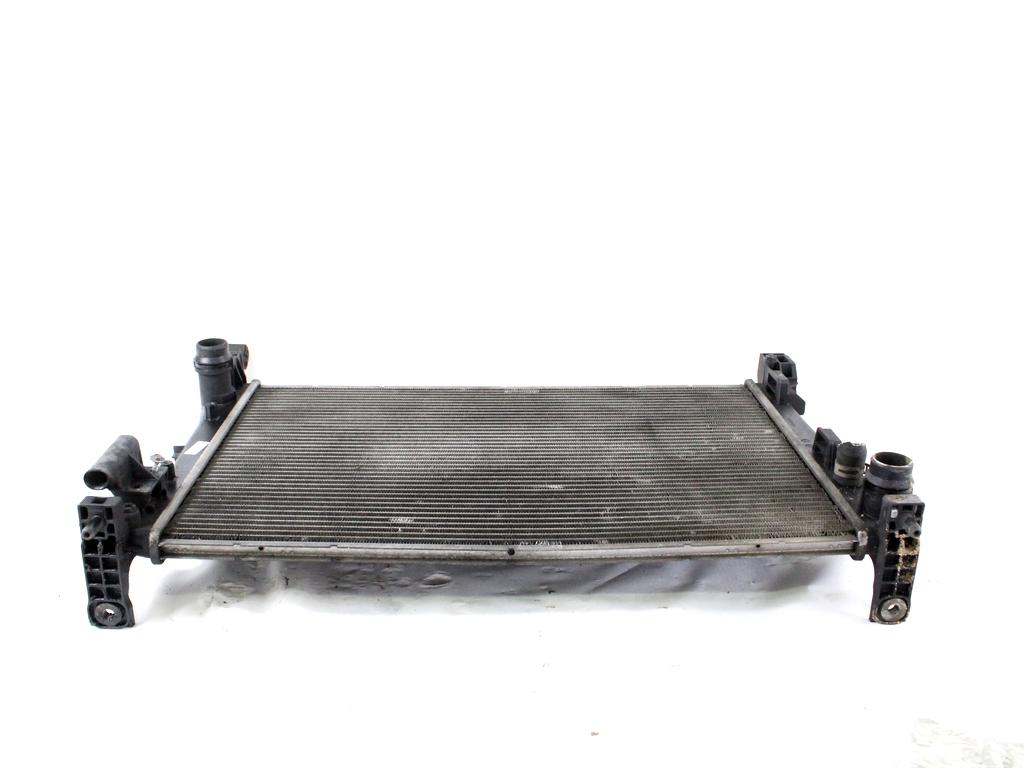 RADIATOR VODE OEM N. 13313296 ORIGINAL REZERVNI DEL OPEL CORSA D S07 (2006 - 2011) DIESEL LETNIK 2010