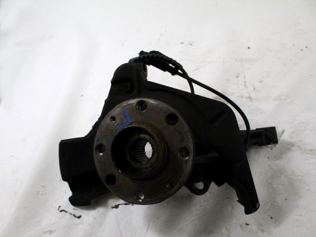 VRTLJIVI LEZAJ DESNO / PESTO KOLESA Z LEZAJEM SPREDAJ OEM N. 19726 MONTANTE SOSPENSIONE ANTERIORE DESTRO MOZZO ORIGINAL REZERVNI DEL OPEL CORSA D S07 (2006 - 2011) DIESEL LETNIK 2010