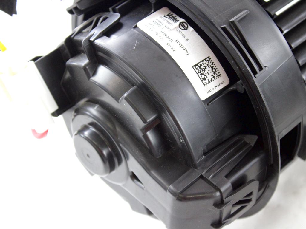 VENTILATOR  KABINE  OEM N. 272266PA1A ORIGINAL REZERVNI DEL NISSAN JUKE F16 (DAL 2019)BENZINA LETNIK 2021