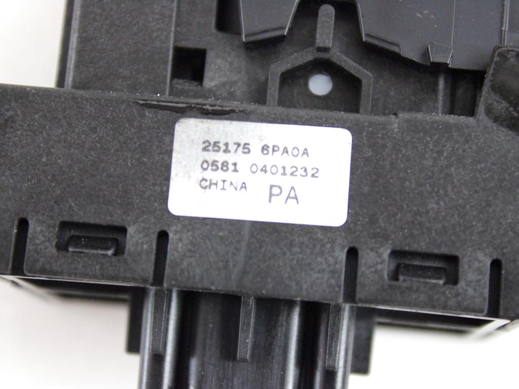 RAZLICNA STIKALA  OEM N. 251756PA0A ORIGINAL REZERVNI DEL NISSAN JUKE F16 (DAL 2019)BENZINA LETNIK 2021