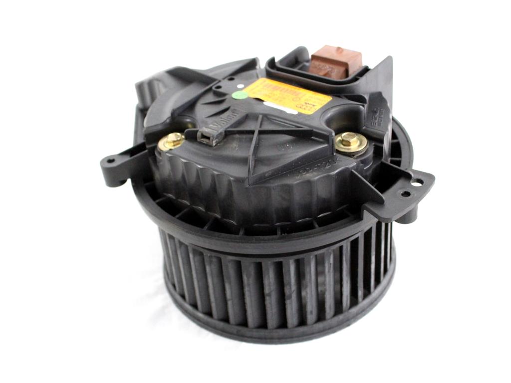 VENTILATOR  KABINE  OEM N. 8E1820021B ORIGINAL REZERVNI DEL AUDI A4 B6 8E2 8E5 BER/SW (2001 - 2005) DIESEL LETNIK 2002