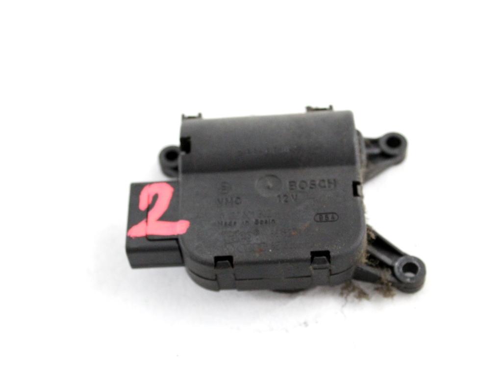 MOTORCEK OGREVANJA OEM N. 8E1820511C ORIGINAL REZERVNI DEL AUDI A4 B6 8E2 8E5 BER/SW (2001 - 2005) DIESEL LETNIK 2002