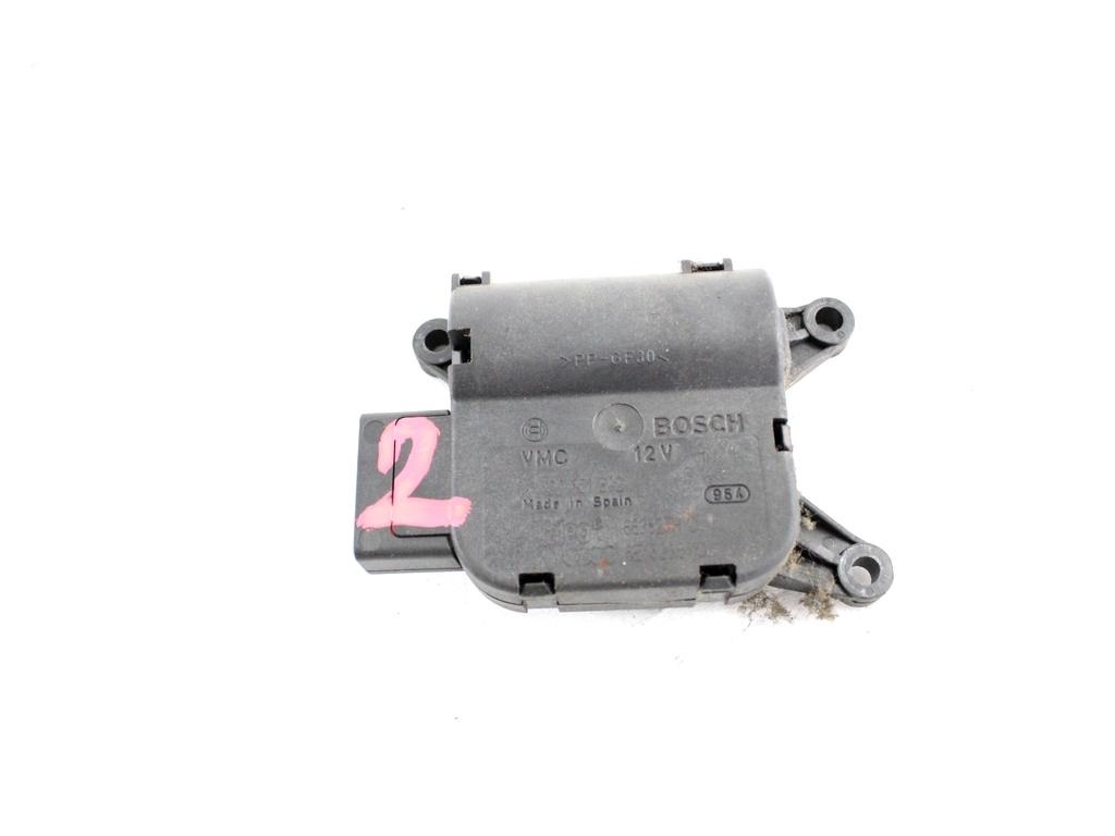 MOTORCEK OGREVANJA OEM N. 8E1820511C ORIGINAL REZERVNI DEL AUDI A4 B6 8E2 8E5 BER/SW (2001 - 2005) DIESEL LETNIK 2002