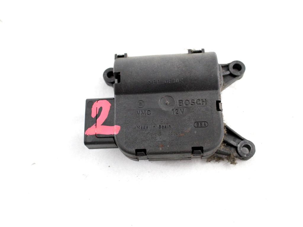 MOTORCEK OGREVANJA OEM N. 8E1820511C ORIGINAL REZERVNI DEL AUDI A4 B6 8E2 8E5 BER/SW (2001 - 2005) DIESEL LETNIK 2002