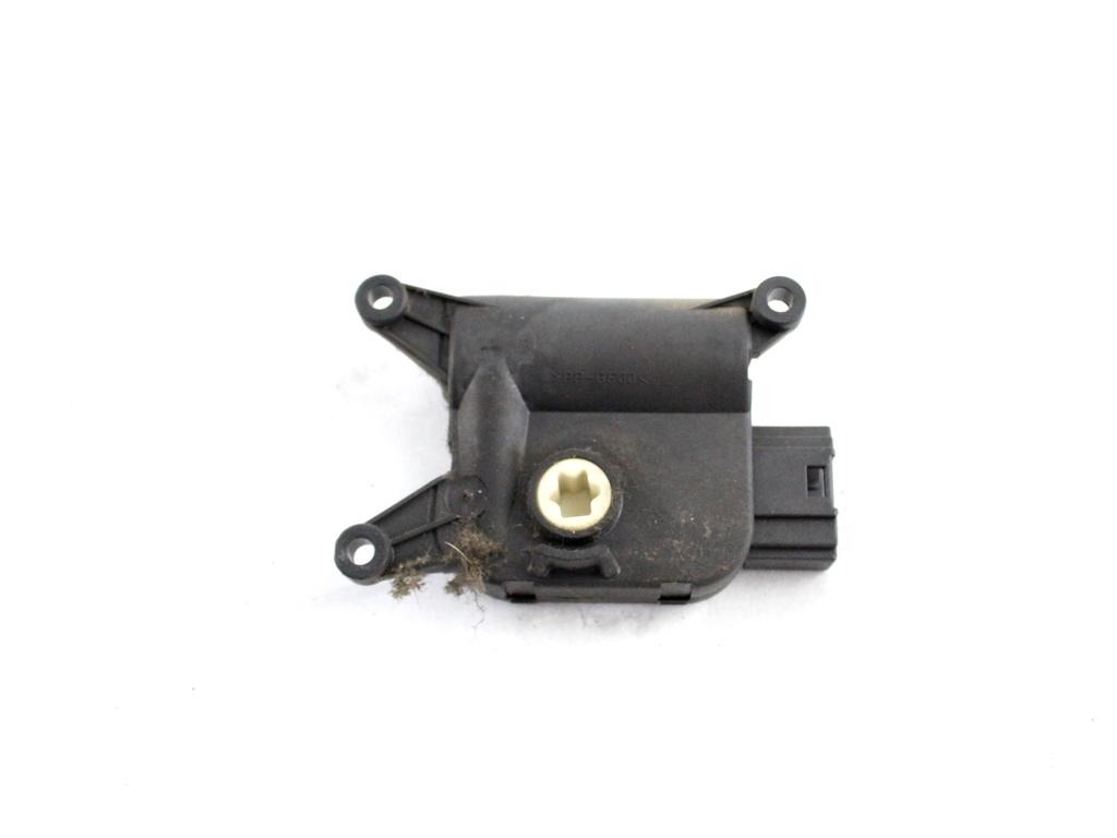 MOTORCEK OGREVANJA OEM N. 8E1820511C ORIGINAL REZERVNI DEL AUDI A4 B6 8E2 8E5 BER/SW (2001 - 2005) DIESEL LETNIK 2002