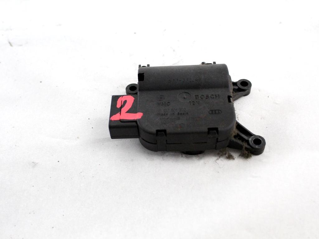 MOTORCEK OGREVANJA OEM N. 8E1820511C ORIGINAL REZERVNI DEL AUDI A4 B6 8E2 8E5 BER/SW (2001 - 2005) DIESEL LETNIK 2002