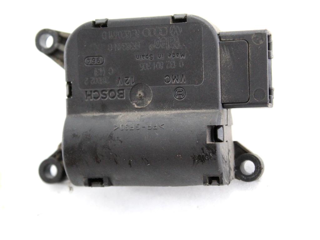 MOTORCEK OGREVANJA OEM N. 8E1820511D ORIGINAL REZERVNI DEL AUDI A4 B6 8E2 8E5 BER/SW (2001 - 2005) DIESEL LETNIK 2002