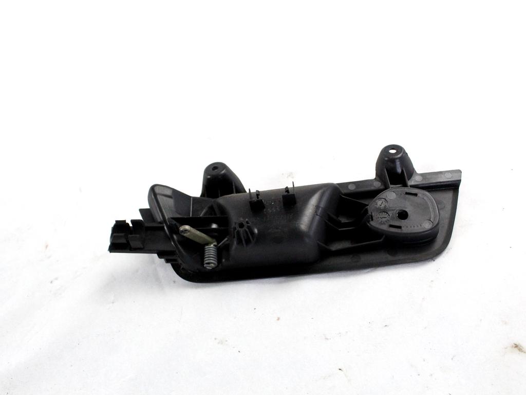 NOTRANJA KLJUKA  OEM N. 8E0839020B ORIGINAL REZERVNI DEL AUDI A4 B6 8E2 8E5 BER/SW (2001 - 2005) DIESEL LETNIK 2002