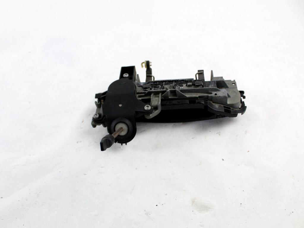 ZUNANJA KLJUKA SPREDNJA LEVA VRATA OEM N. 8E1837207 ORIGINAL REZERVNI DEL AUDI A4 B6 8E2 8E5 BER/SW (2001 - 2005) DIESEL LETNIK 2002