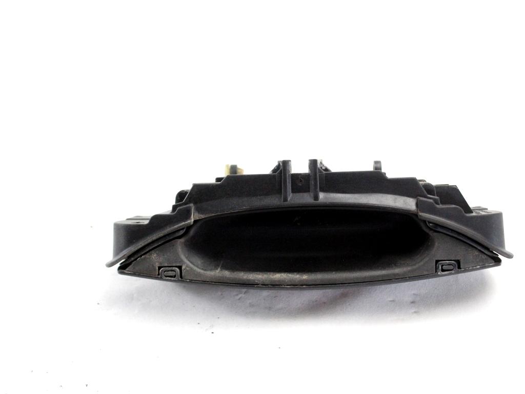 ZUNANJA KLJUKA ZADNJA LEVA VRATA OEM N. 8E0839207 ORIGINAL REZERVNI DEL AUDI A4 B6 8E2 8E5 BER/SW (2001 - 2005) DIESEL LETNIK 2002