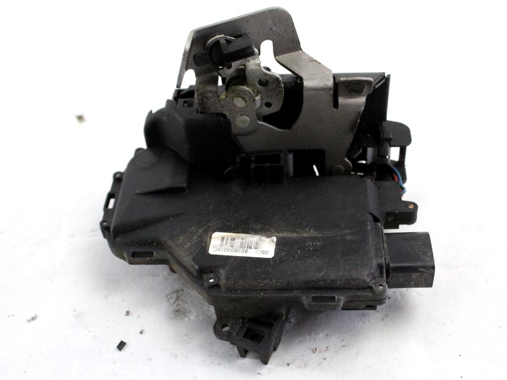 CENTRALNA KLJUCAVNICA ZADJIH LEVIH VRAT OEM N. 8E0839015C ORIGINAL REZERVNI DEL AUDI A4 B6 8E2 8E5 BER/SW (2001 - 2005) DIESEL LETNIK 2002