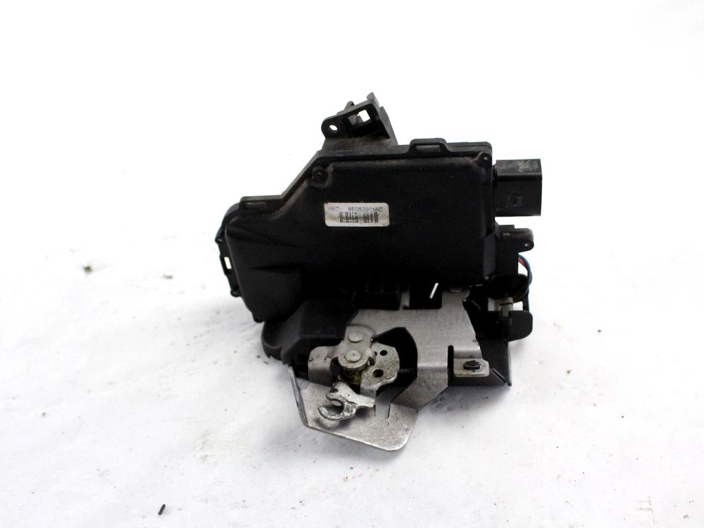 CENTRALNO ZAKLEPANJE ZADNJIH DESNIH VRAT OEM N. 8E0839016C ORIGINAL REZERVNI DEL AUDI A4 B6 8E2 8E5 BER/SW (2001 - 2005) DIESEL LETNIK 2002