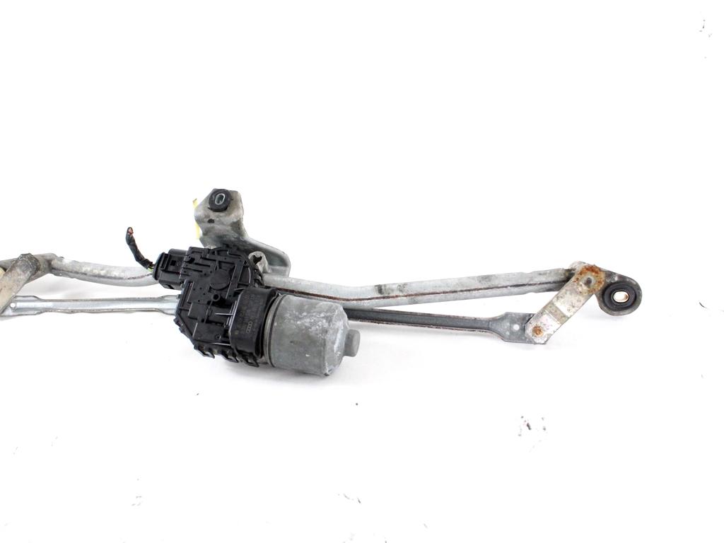 MOTORCEK PREDNJIH BRISALCEV OEM N. 8E1955119 ORIGINAL REZERVNI DEL AUDI A4 B6 8E2 8E5 BER/SW (2001 - 2005) DIESEL LETNIK 2002