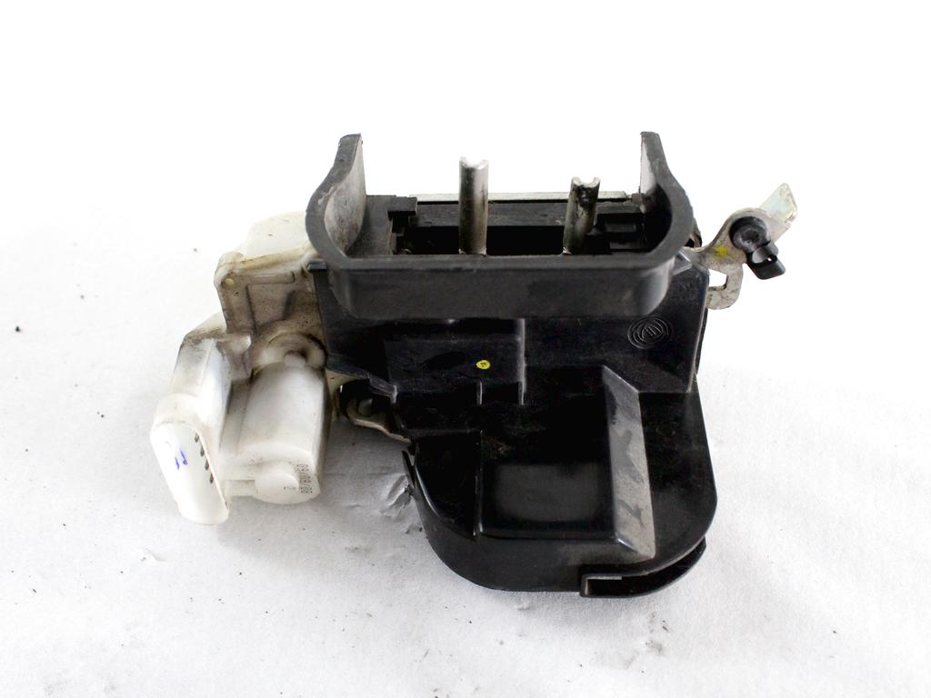 CENTRALNI ZAKLEP SPREDNJIH VRAT  OEM N. 51734601 ORIGINAL REZERVNI DEL FIAT MULTIPLA 186 R (2004 - 2010) BENZINA/METANO LETNIK 2009