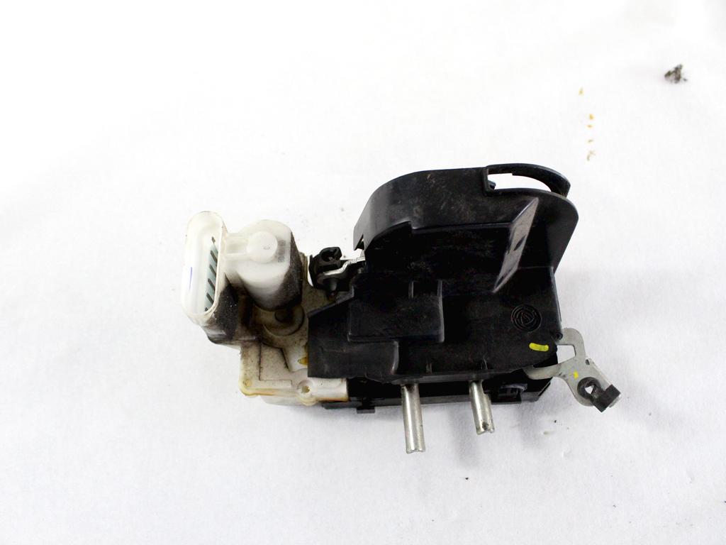 CENTRALNO ZAKLEPANJE PREDNIH LEVIH VRAT OEM N. 51734602 ORIGINAL REZERVNI DEL FIAT MULTIPLA 186 R (2004 - 2010) BENZINA/METANO LETNIK 2009