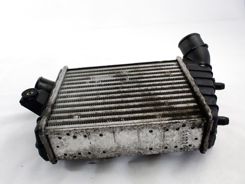 HLADILNIK INTERCOOLER OEM N. 60619007 ORIGINAL REZERVNI DEL ALFA ROMEO 156 932 R BER/SW (2003 - 2007)DIESEL LETNIK 2005