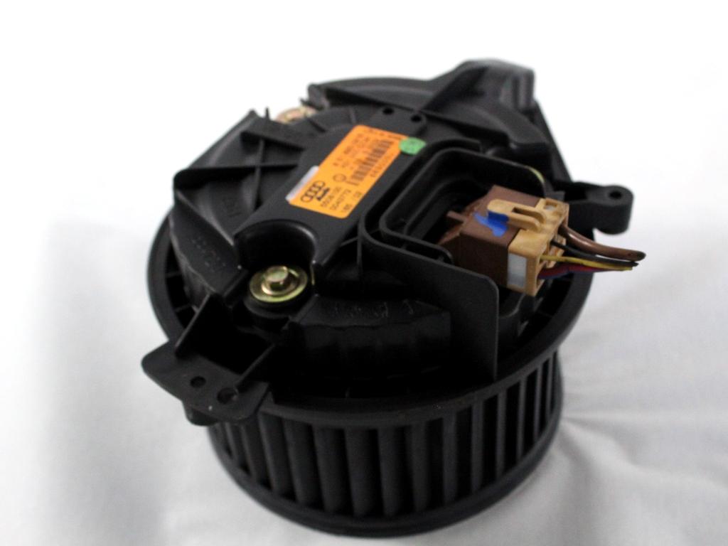 VENTILATOR  KABINE  OEM N. 8E1820021B ORIGINAL REZERVNI DEL AUDI A4 B6 8E2 8E5 BER/SW (2001 - 2005) DIESEL LETNIK 2002