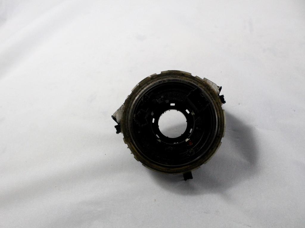 KONTAKT SPIRALA OEM N. 8E0953541C ORIGINAL REZERVNI DEL AUDI A4 B6 8E2 8E5 BER/SW (2001 - 2005) DIESEL LETNIK 2002