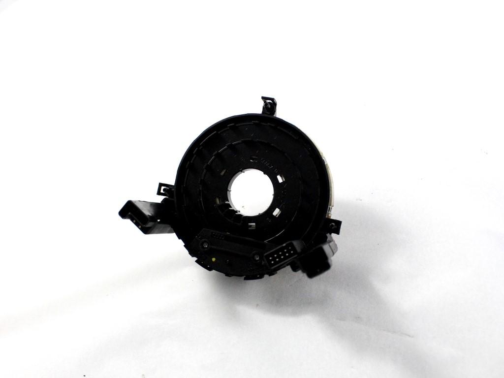 KONTAKT SPIRALA OEM N. 8E0953541C ORIGINAL REZERVNI DEL AUDI A4 B6 8E2 8E5 BER/SW (2001 - 2005) DIESEL LETNIK 2002