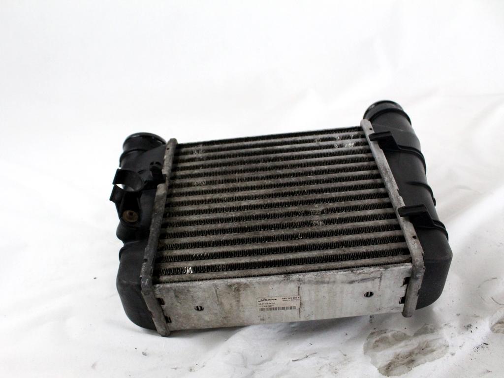 HLADILNIK INTERCOOLER OEM N. 8E0145805F ORIGINAL REZERVNI DEL AUDI A4 B6 8E2 8E5 BER/SW (2001 - 2005) DIESEL LETNIK 2002