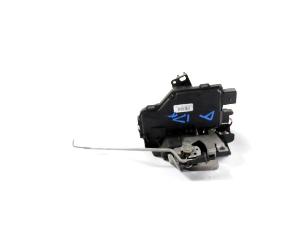 CENTRALNI ZAKLEP SPREDNJIH VRAT  OEM N. 8E1837016C ORIGINAL REZERVNI DEL AUDI A4 B6 8E2 8E5 BER/SW (2001 - 2005) DIESEL LETNIK 2002