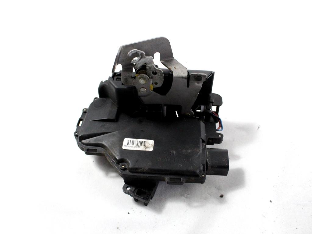 CENTRALNA KLJUCAVNICA ZADJIH LEVIH VRAT OEM N. 8E0839015C ORIGINAL REZERVNI DEL AUDI A4 B6 8E2 8E5 BER/SW (2001 - 2005) DIESEL LETNIK 2002